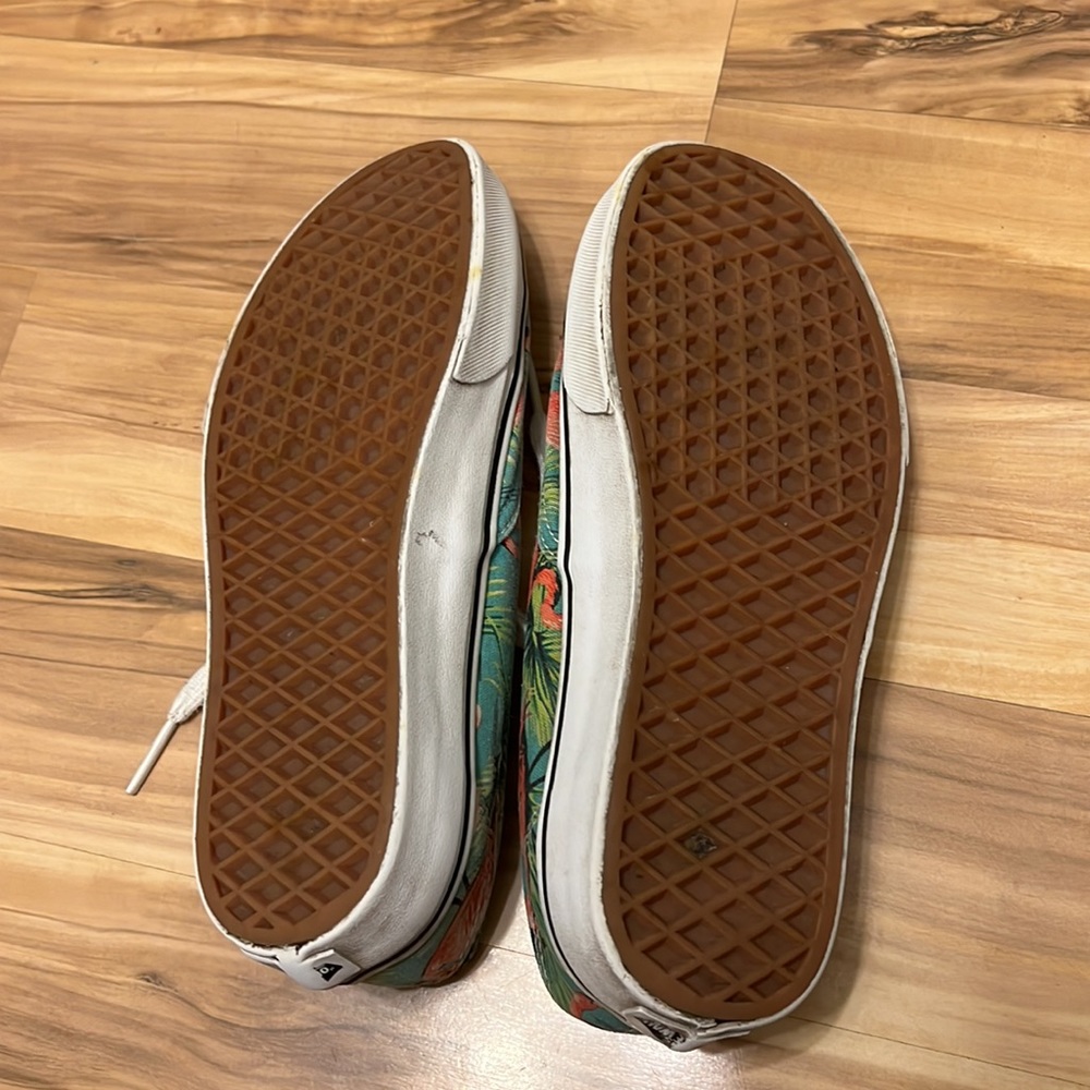 Flamingo Vans - Picture 4 of 7